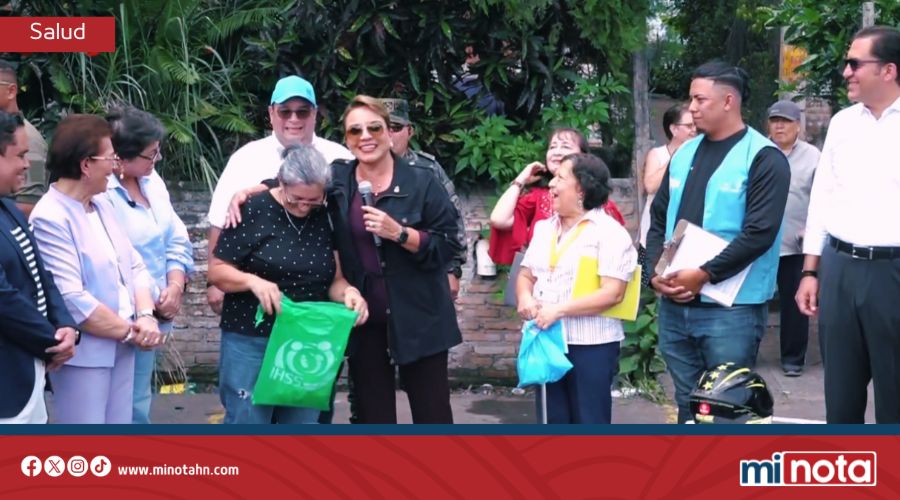 Presidenta Castro supervisa entrega de medicamentos en casa