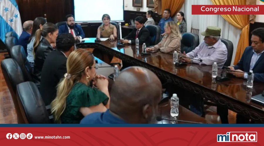 Redondo convoca a sesión de la comisión permanente